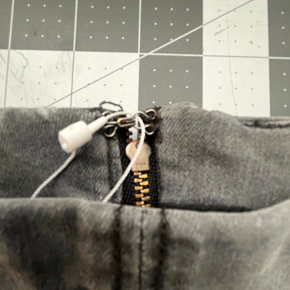 Free People Two-Tone Black/Gray Skirt, Size 4 - Picture 2 of 5